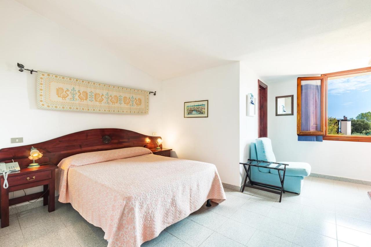 Hotel S'Ortale Con Parcheggio Interno E Ristorante All'Aperto Orosei Exterior foto